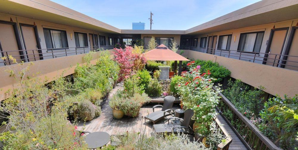 Stanford Terrace Inn Palo Alto Exterior photo